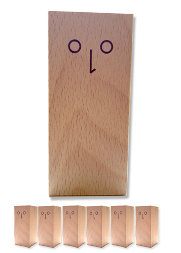 Holzfigur &bdquo;der gro&szlig;e Faktor&rdquo;